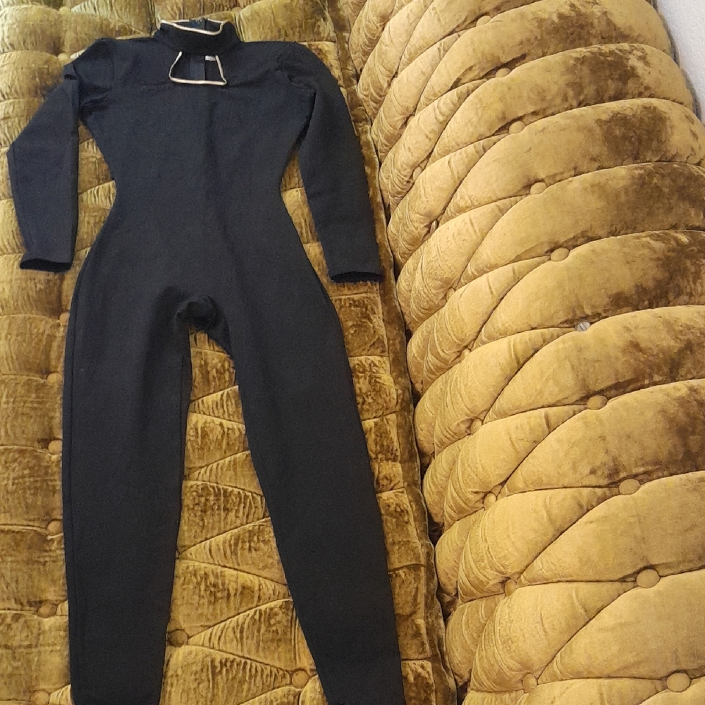 Gilda Marx Elegant Black & Gold Long Sleeve Jumpsuit Never Worn